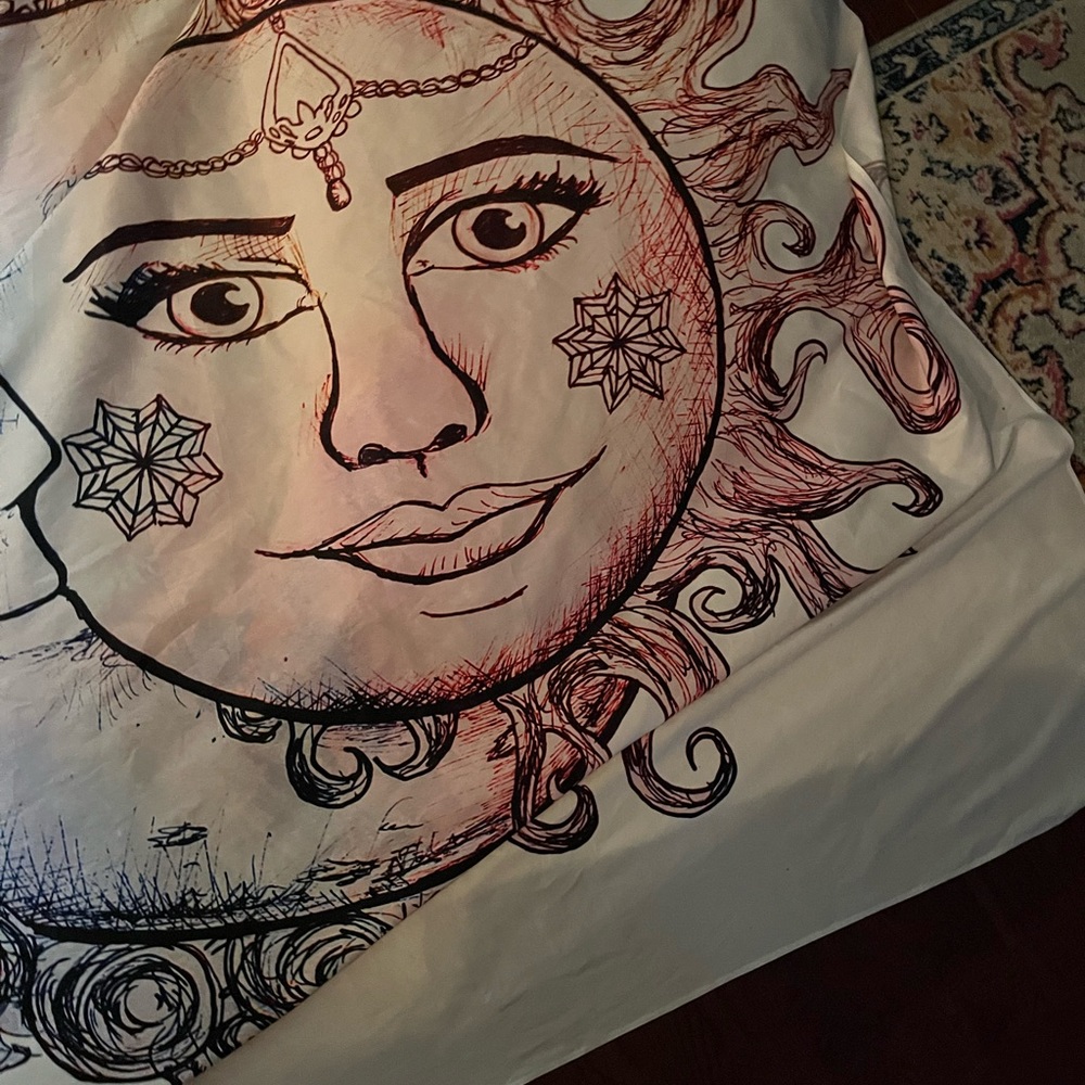 Firm Price ! Society6 Table cloth/Firm price - Picture 6 of 16